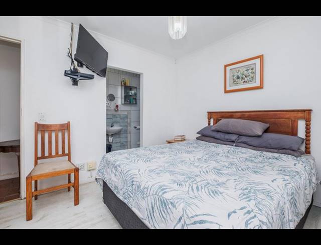 2 BEDROOM PROPERTY TO RENT IN COSTA DA GAMA
